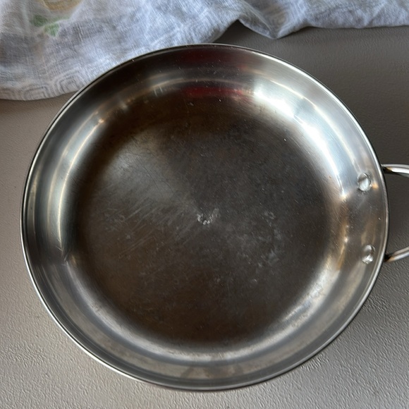 Two Living Home Pans - Picture 6 of 11